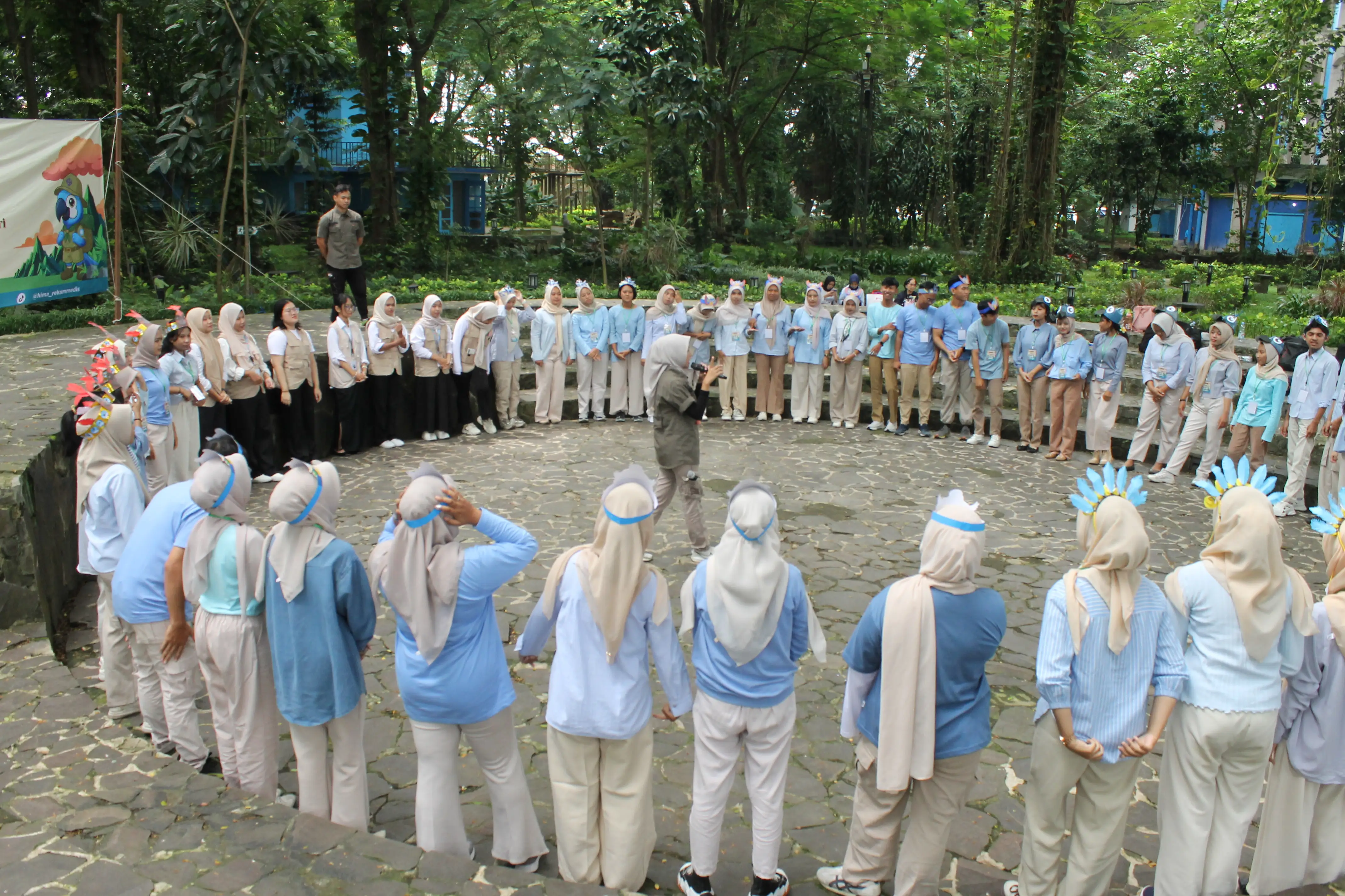 image Outbound Care D3 Rekam Medis dan Informasi Kesehahan